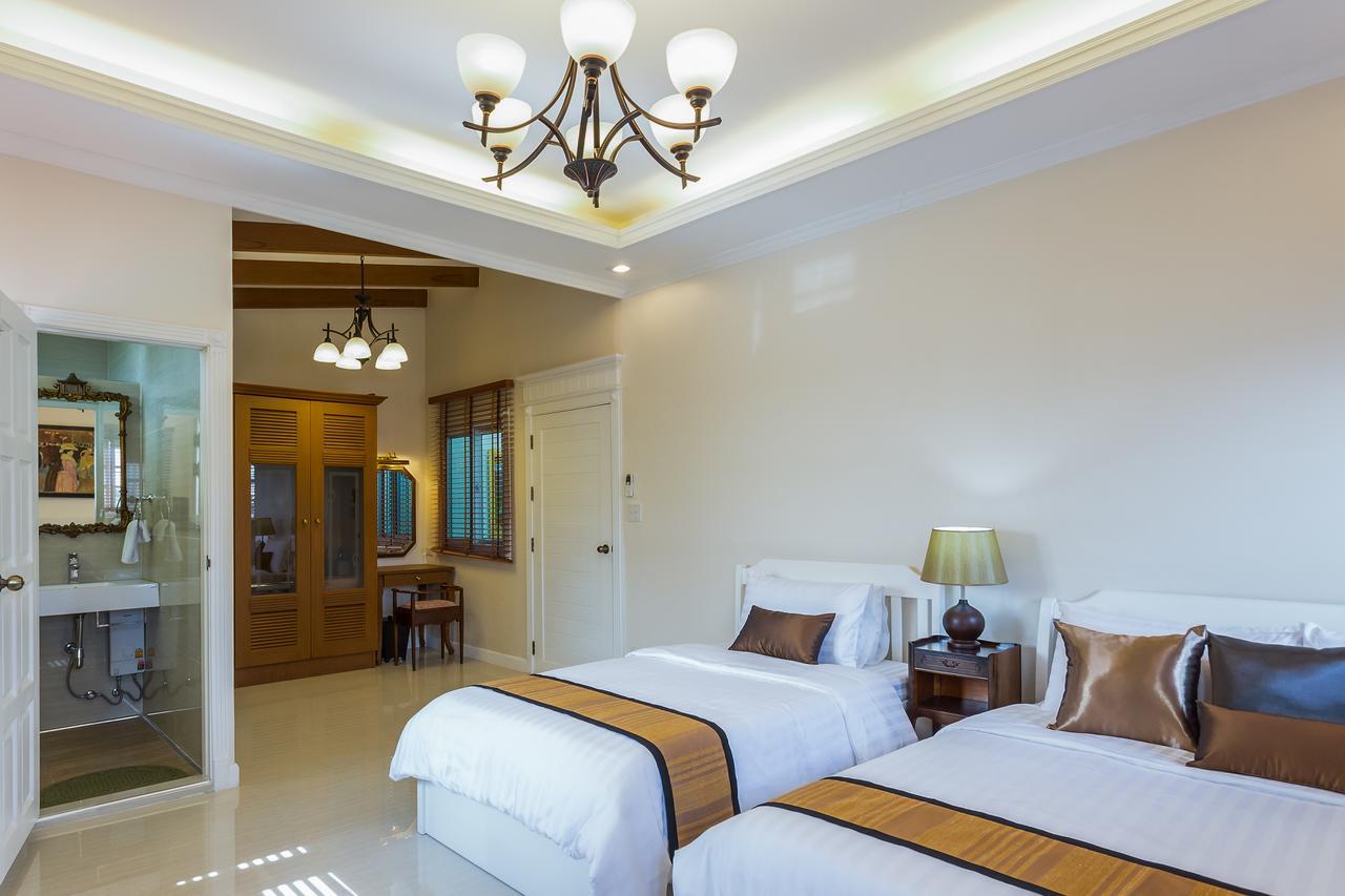 The Lek Aree Bed & Breakfast Bangkok Exterior photo